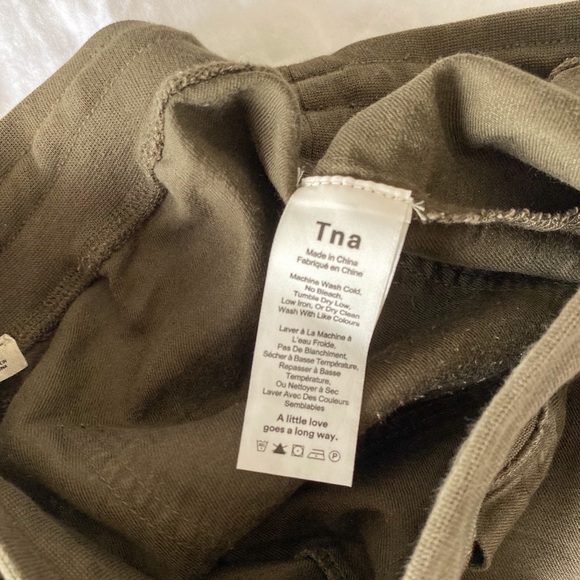 2/$50💙 CLOSET CLEAN OUT: Aritzia joggers - Picture 7 of 9